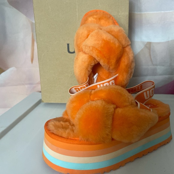 UGG Orange Fluffy Platform Sandals - Picture 3 of 5